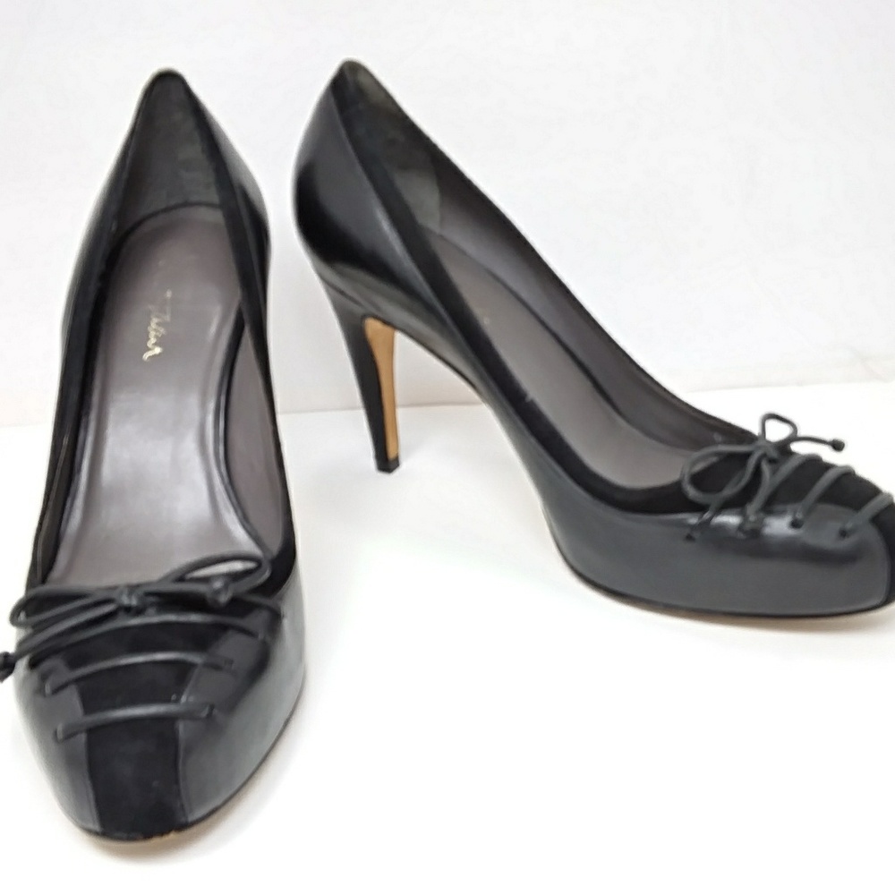 COLE HAAN Pumps